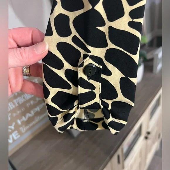 Dress​​ - Picture 5 of 6